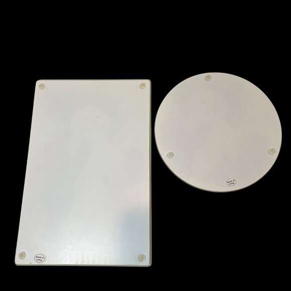 Christmas-Themed Glass Cheese Board Set with Spreader and Tray Snowman and Child - Picture 7 of 7